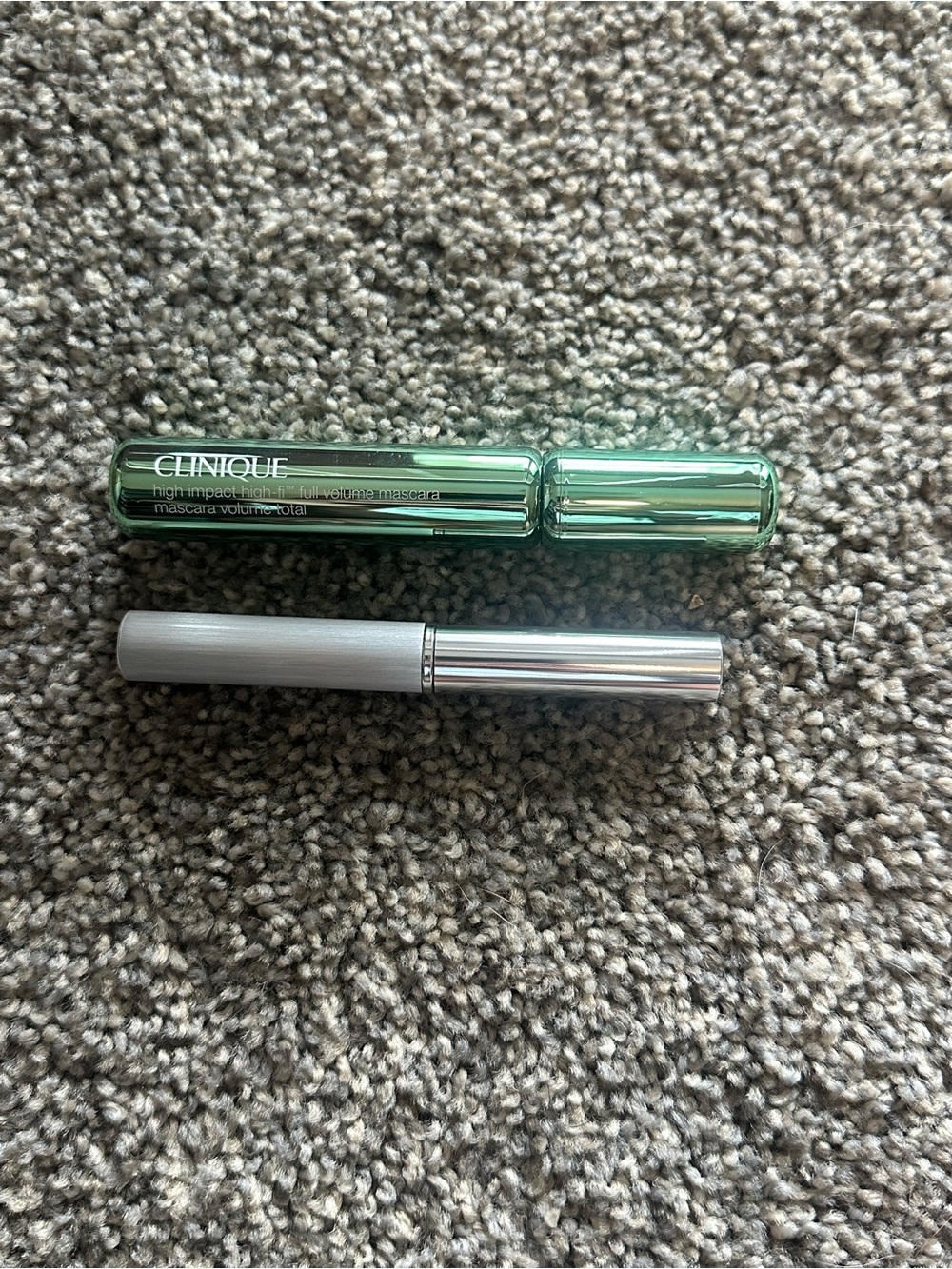 BNW/OB Full Sized Clinique Nude Honey and Black Mascara